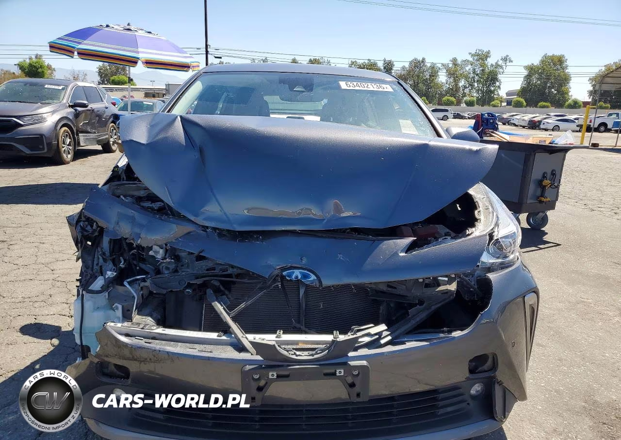 2022 Toyota Prius Xle VIN:JTDKAMFU3N3163626 - 5