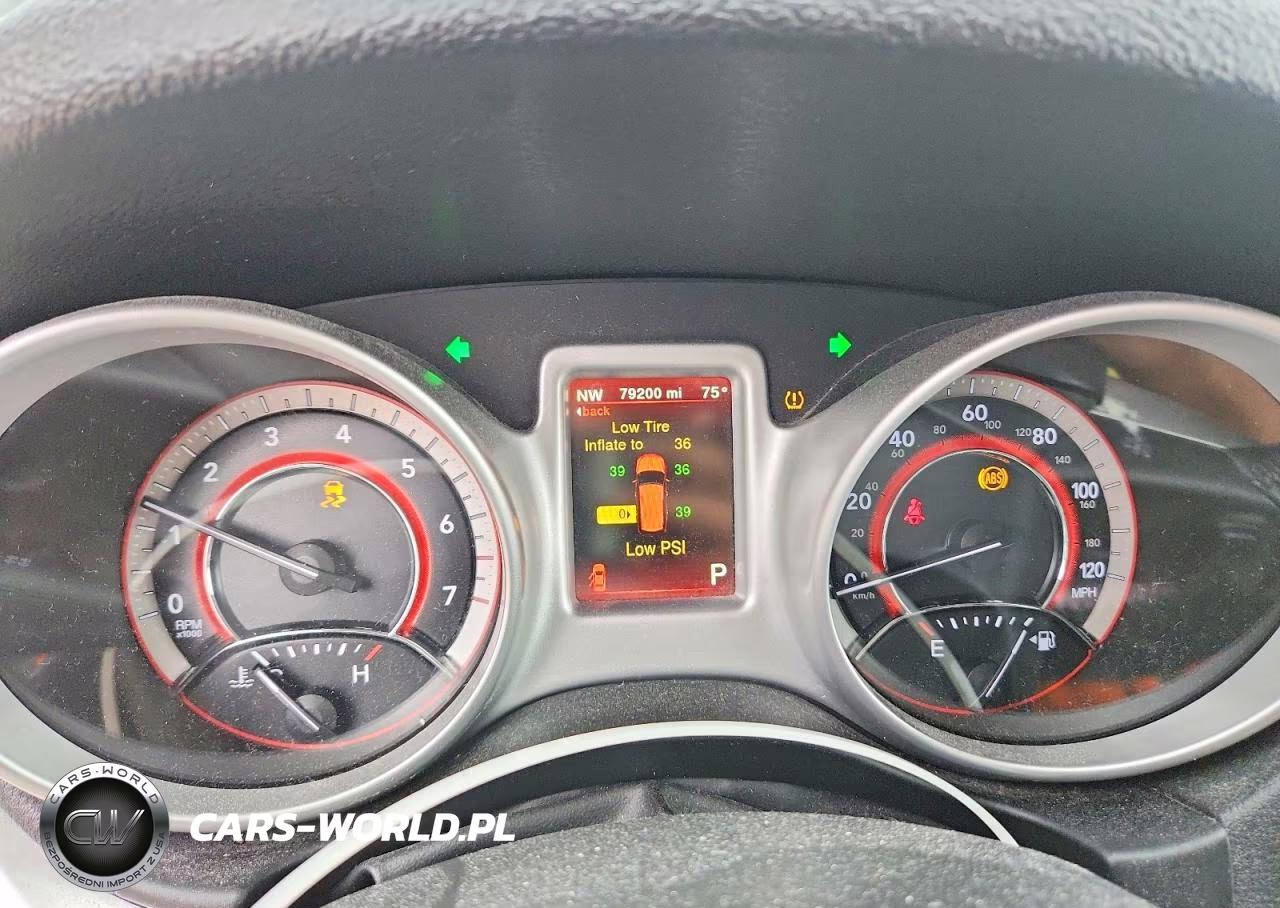 2018 Dodge Journey Se VIN:3C4PDCAB8JT517684 - 9