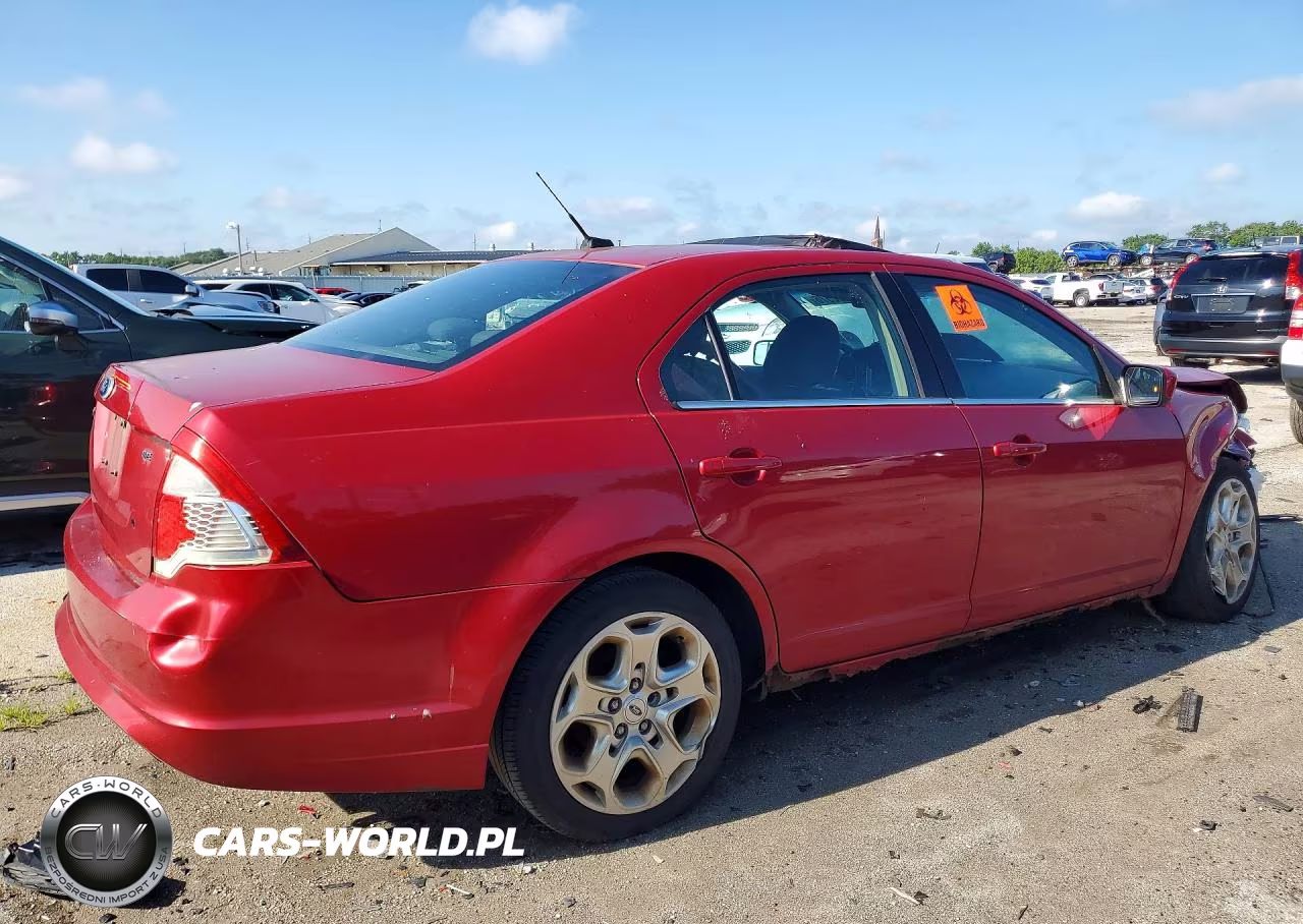 2010 Ford Fusion Se VIN:3FAHP0HA8AR275912 - 3
