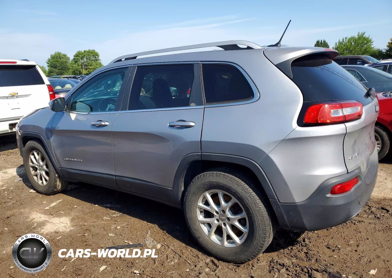 2014 Jeep Cherokee Latitude VIN:1C4PJMCS8EW211449 - 2