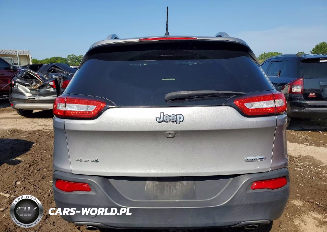2014 Jeep Cherokee Latitude VIN:1C4PJMCS8EW211449 - 6