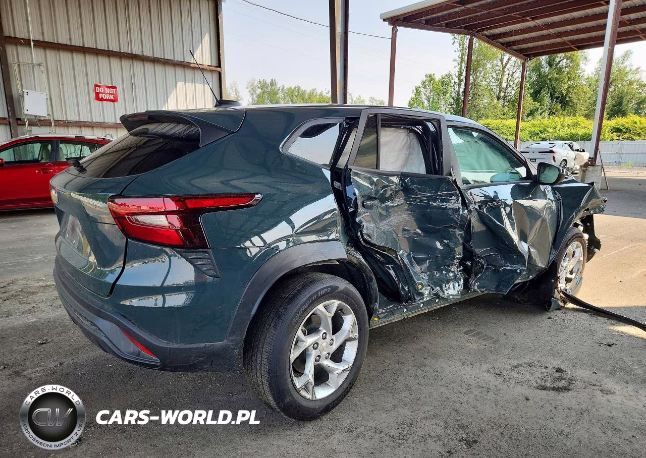 2025 Chevrolet Trax Ls VIN:KL77LFEP2SC274538 - 3