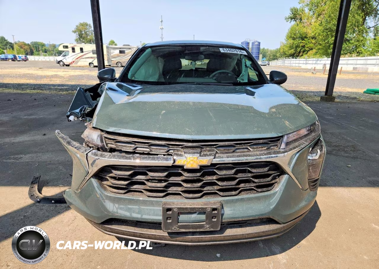 2025 Chevrolet Trax Ls VIN:KL77LFEP2SC274538 - 5