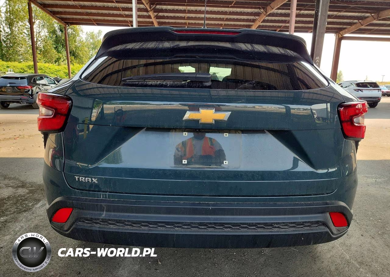 2025 Chevrolet Trax Ls VIN:KL77LFEP2SC274538 - 6