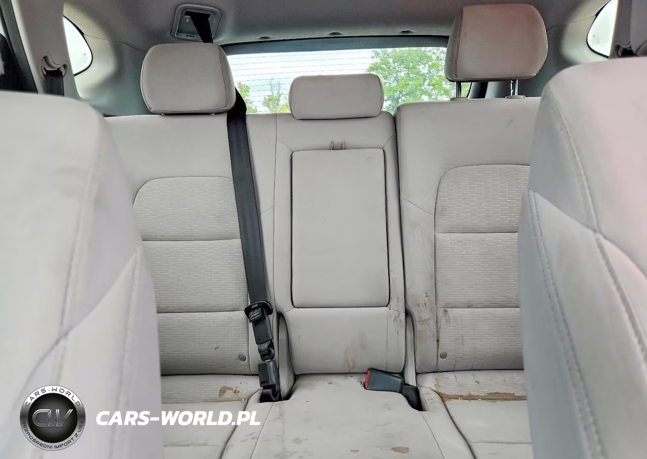 2020 Hyundai Tucson Value VIN:KM8J33A43LU129938 - 10