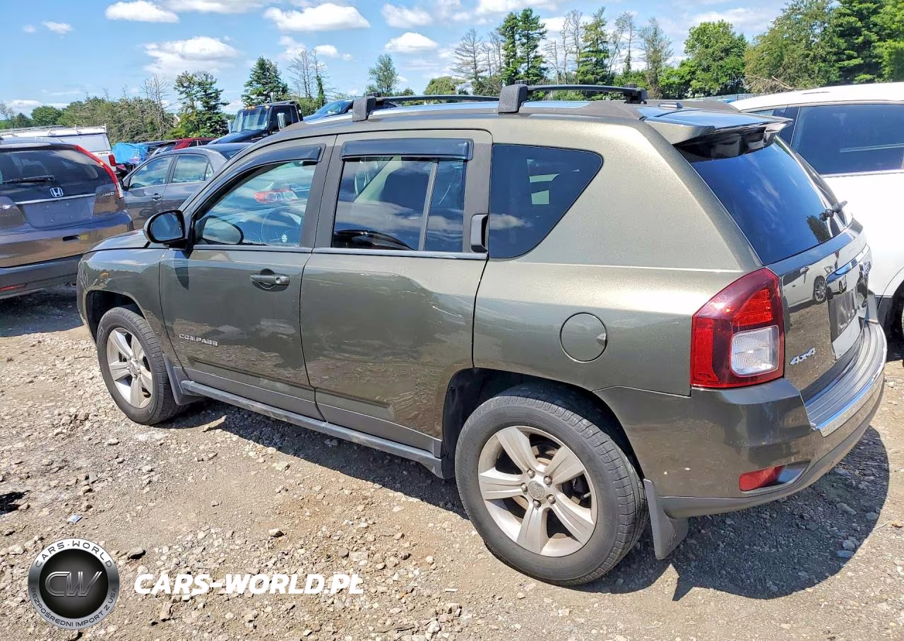 2015 Jeep Compass Latitude VIN:1C4NJDEB6FD333695 - 2