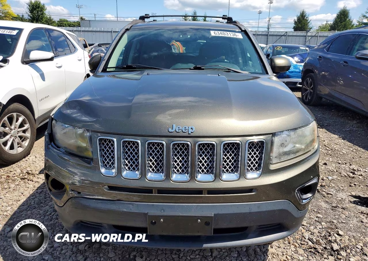 2015 Jeep Compass Latitude VIN:1C4NJDEB6FD333695 - 5