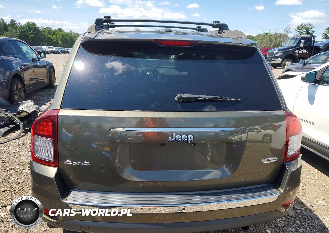 2015 Jeep Compass Latitude VIN:1C4NJDEB6FD333695 - 6