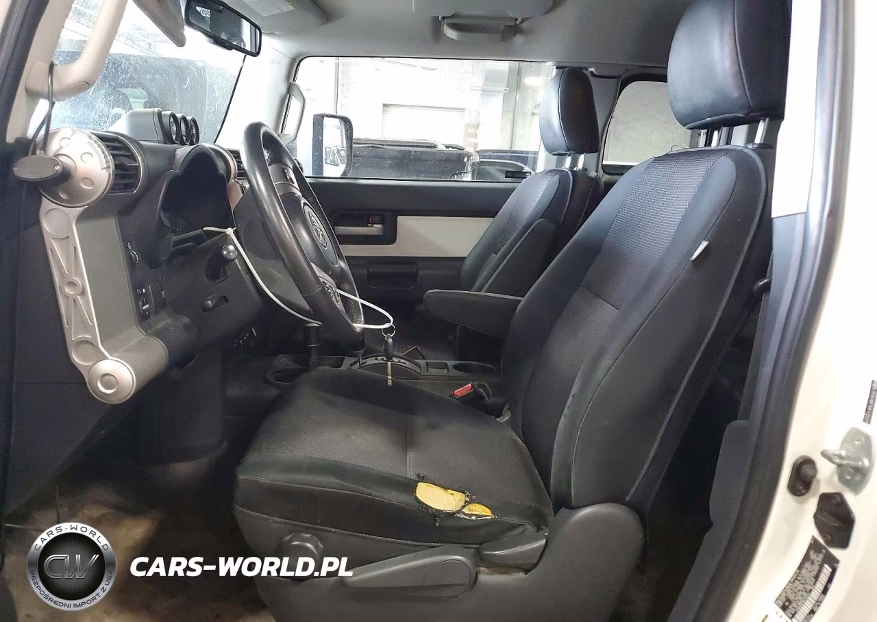 2011 Toyota Fj Cruiser Base VIN:JTEBU4BF5BK108249 - 7