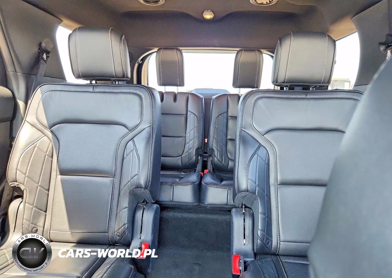 2017 Ford Explorer Platinum VIN:1FM5K8HT7HGB46133 - 10
