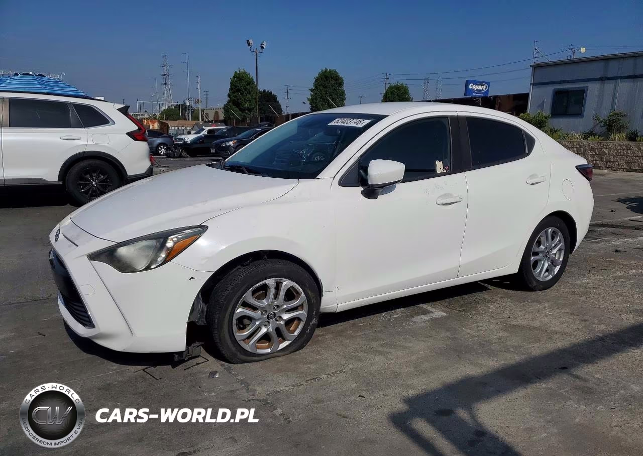 2017 Toyota Yaris Ia Base – zdjęcie 1 z 12
