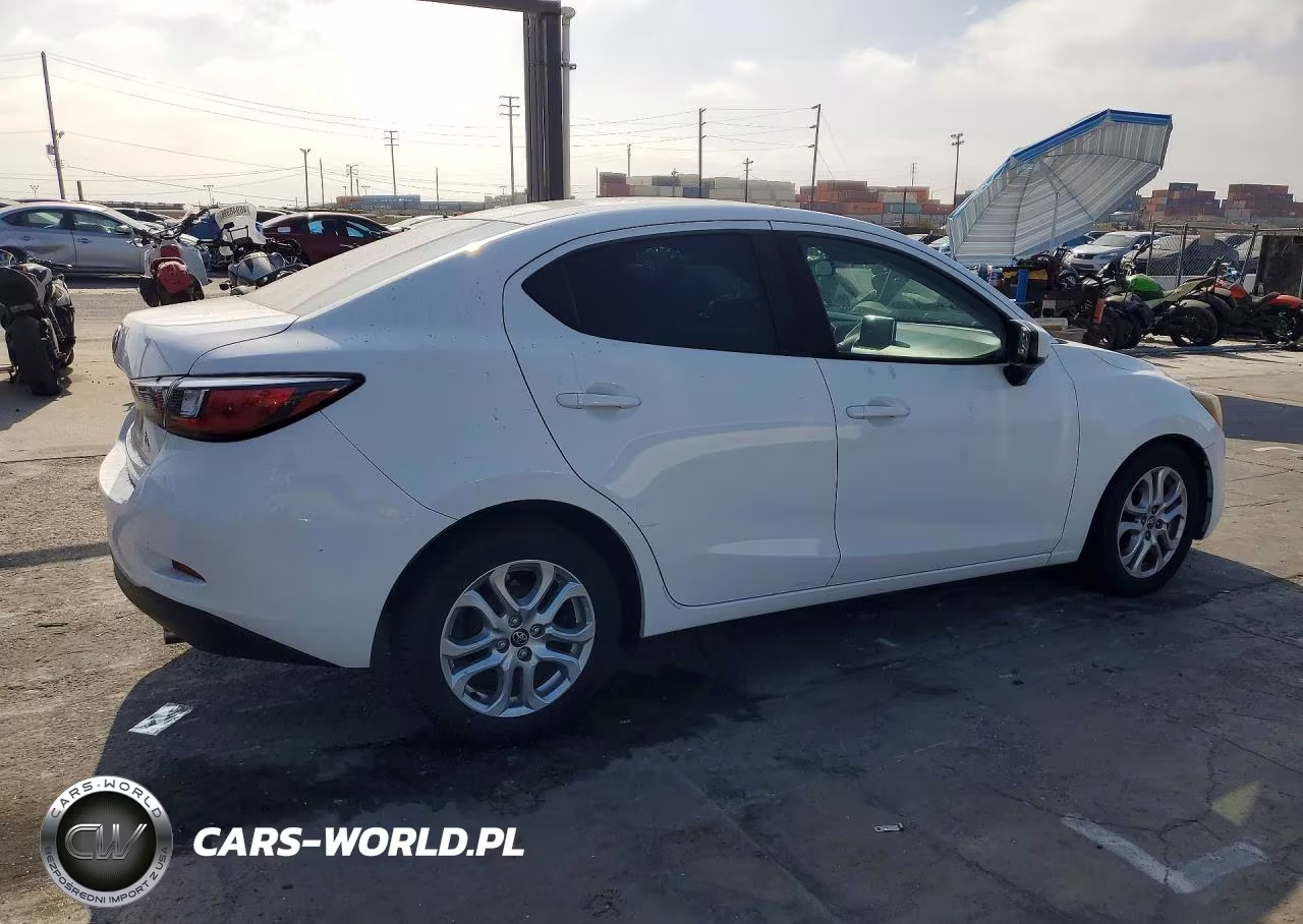 2017 Toyota Yaris Ia Base VIN:3MYDLBYV9HY184362 - 3