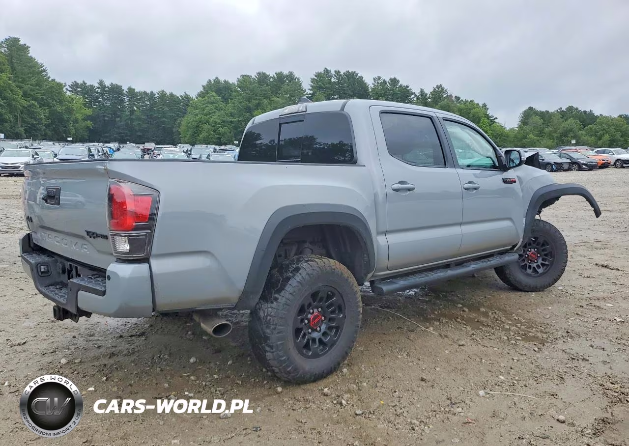 2017 Toyota Tacoma Trd Pro VIN:5TFCZ5AN5HX052723 - 3