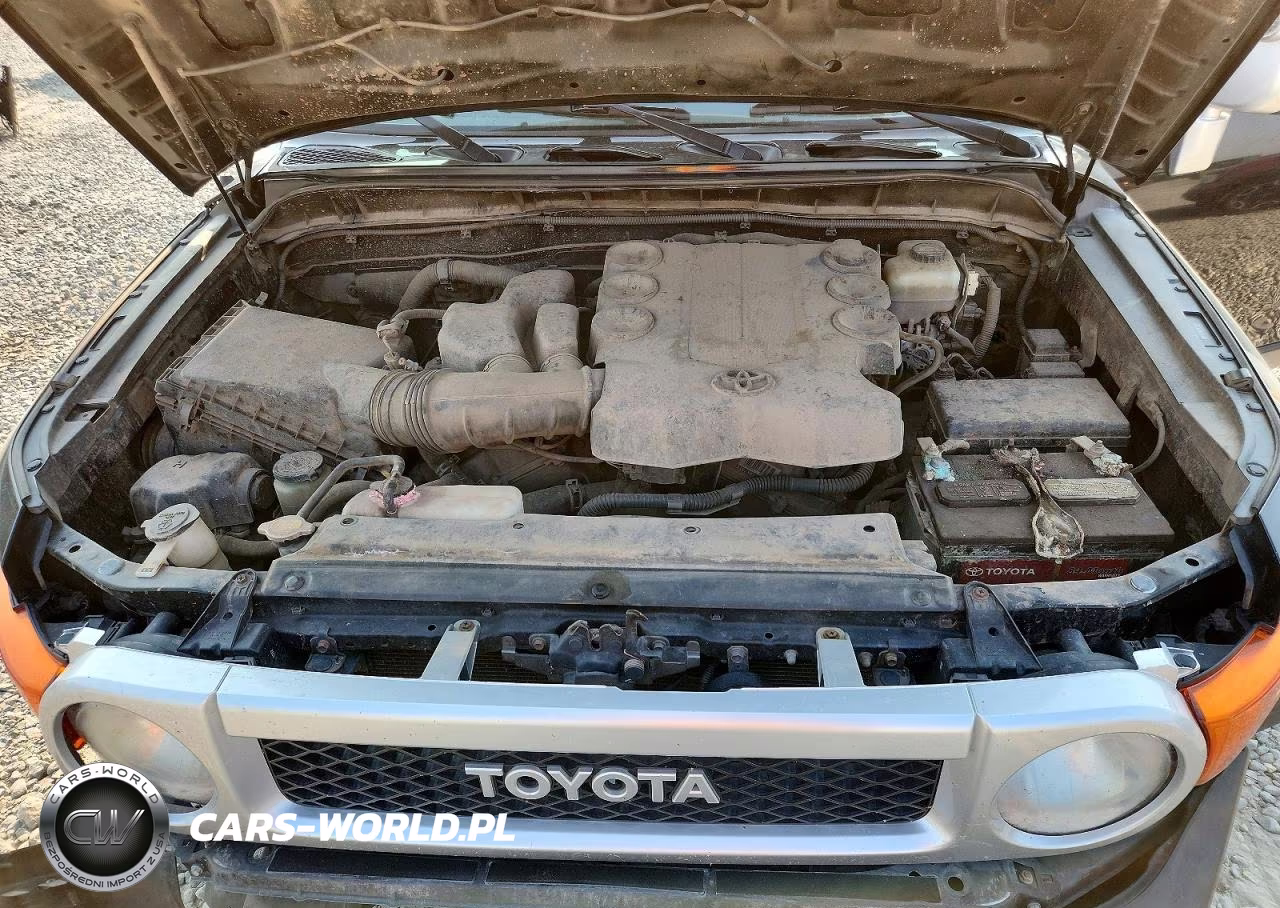 2013 Toyota Fj Cruiser Base VIN:JTEBU4BF2DK150056 - 12
