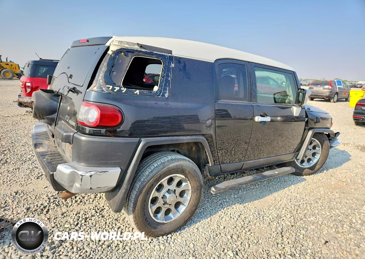 2013 Toyota Fj Cruiser Base VIN:JTEBU4BF2DK150056 - 3