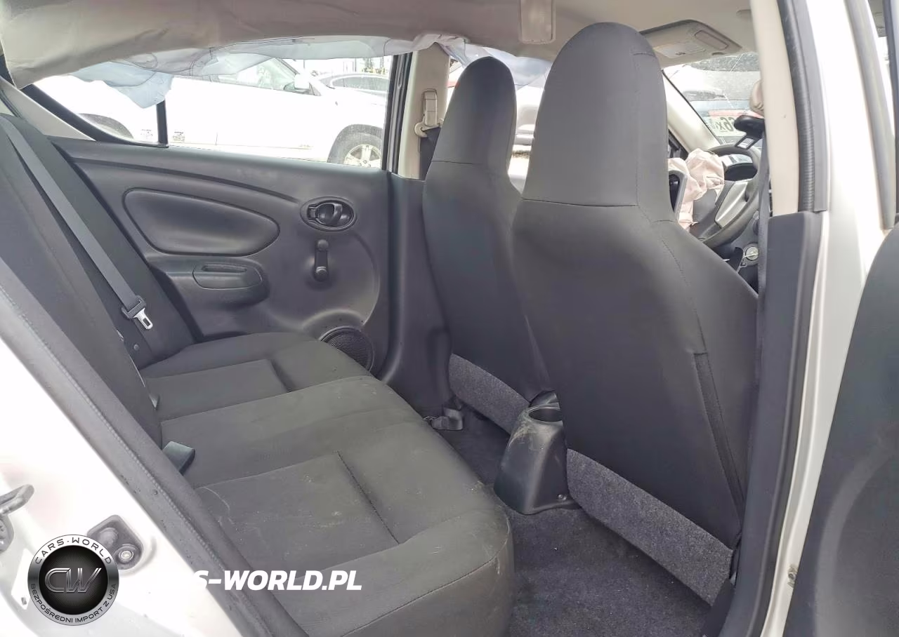 2015 Nissan Versa 1.6 S VIN:3N1CN7AP4FL932185 - 10