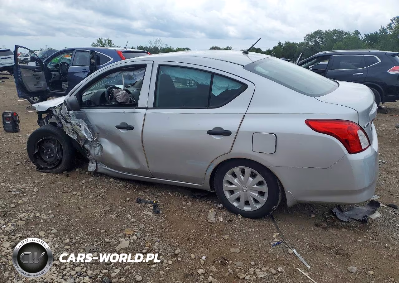 2015 Nissan Versa 1.6 S VIN:3N1CN7AP4FL932185 - 2