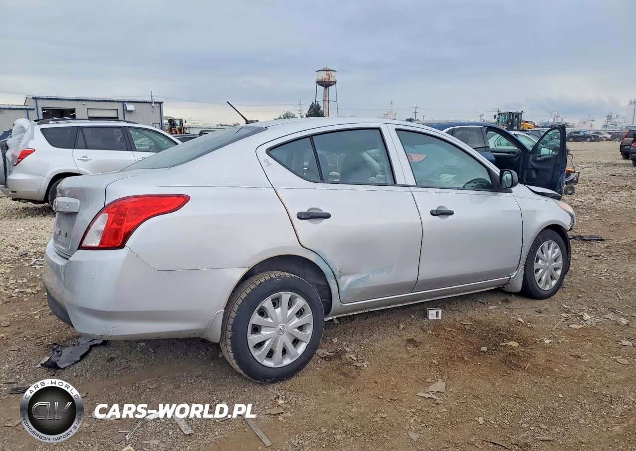 2015 Nissan Versa 1.6 S VIN:3N1CN7AP4FL932185 - 3
