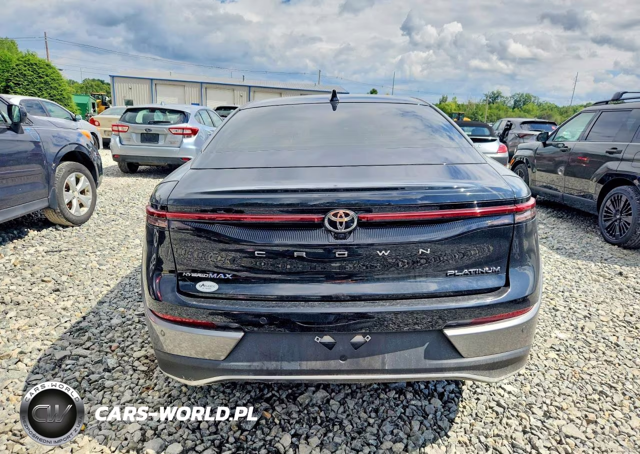 2023 Toyota Crown Platinum VIN:JTDAFAAF0P3000357 - 6