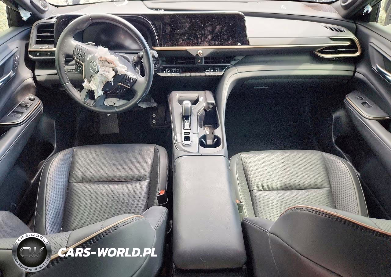 2023 Toyota Crown Platinum VIN:JTDAFAAF0P3000357 - 8