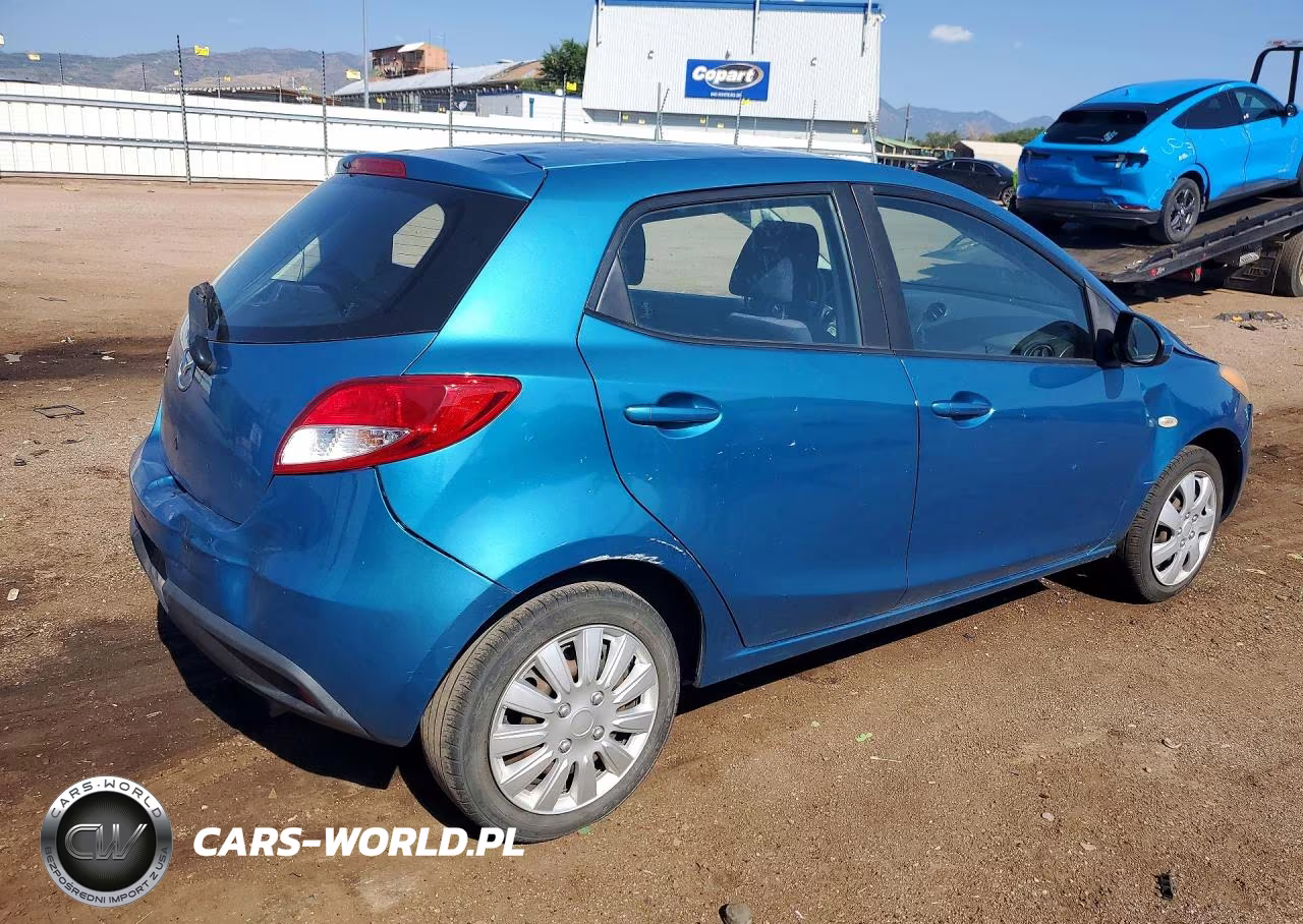 2011 Mazda Mazda2 VIN:JM1DE1HY0B0109922 - 3