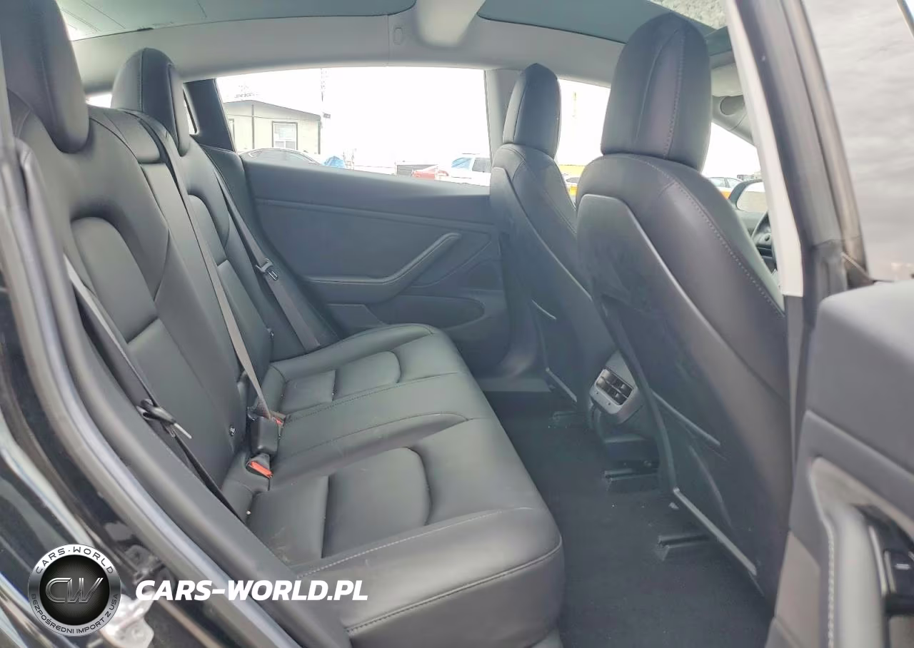2018 Tesla Model 3 VIN:5YJ3E1EAXJF042216 - 10