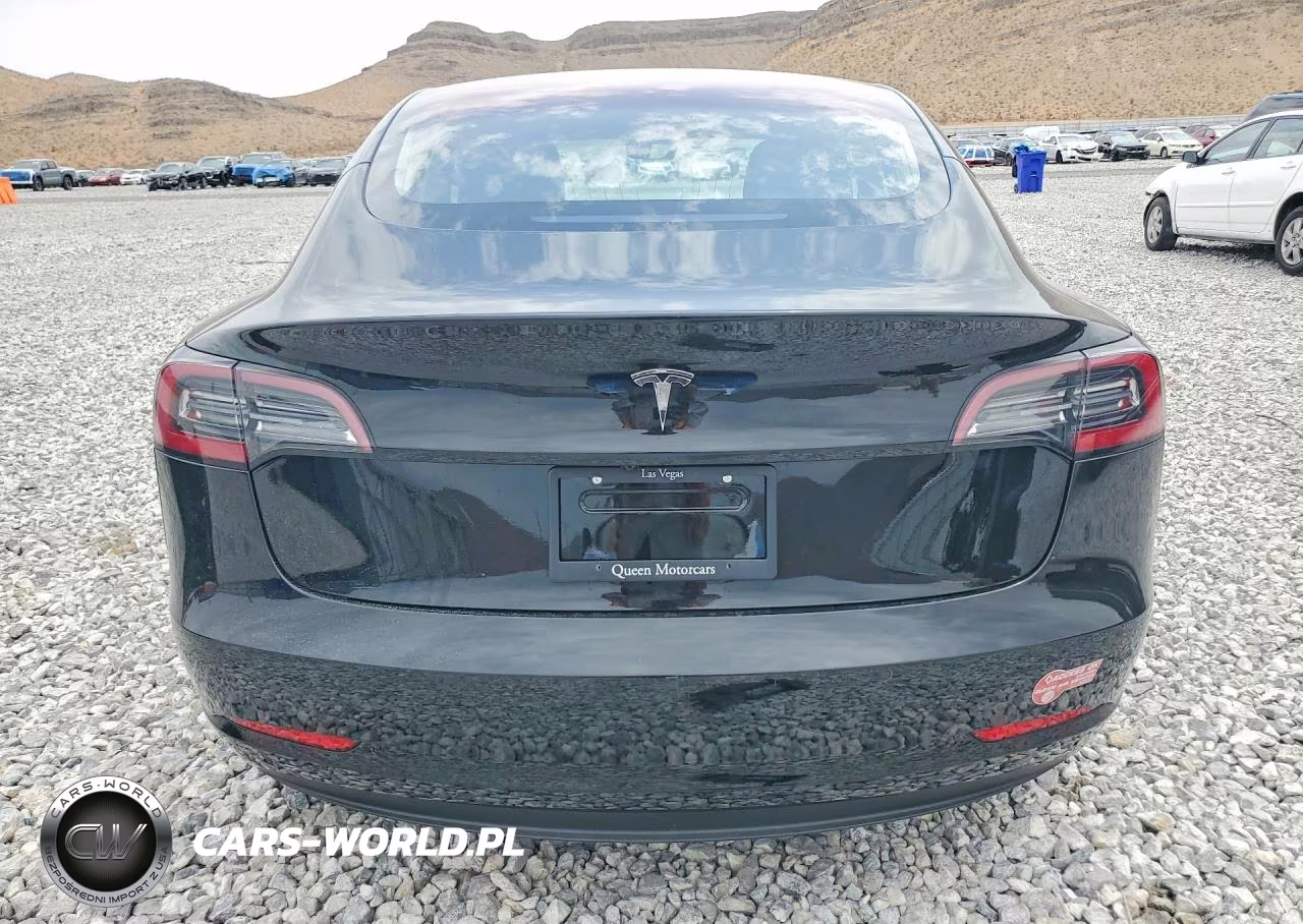 2018 Tesla Model 3 VIN:5YJ3E1EAXJF042216 - 6