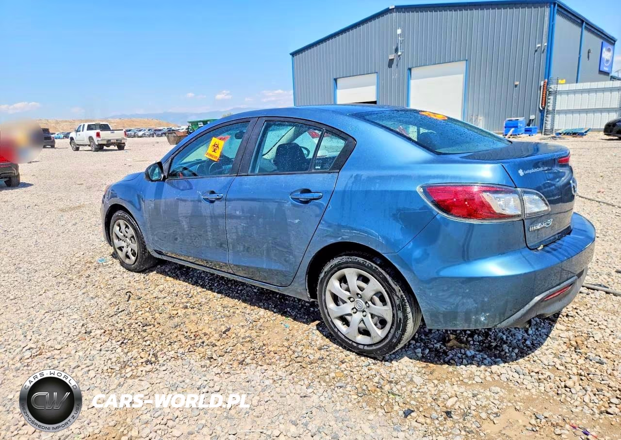 2011 Mazda 3 I VIN:JM1BL1UF7B1370816 - 2