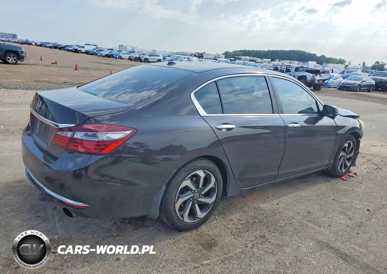 2017 Honda Accord Ex VIN:1HGCR2F0XHA039692 - 3