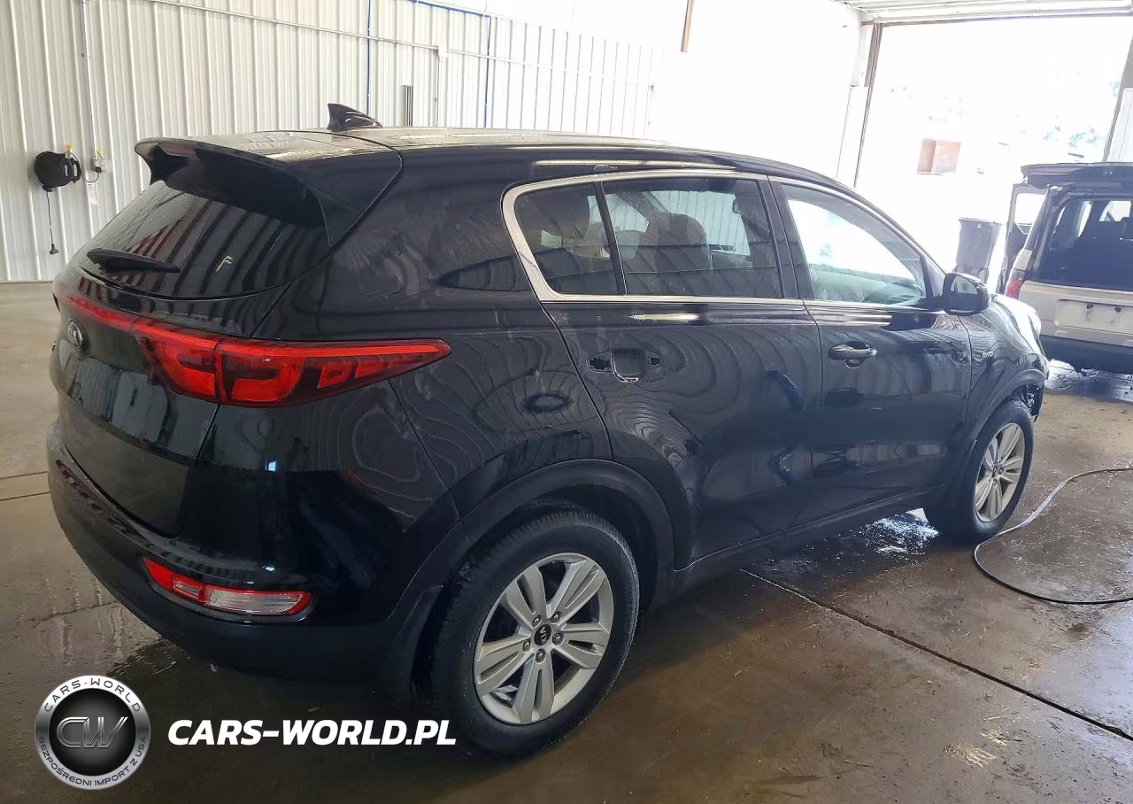 2018 Kia Sportage Lx VIN:KNDPMCAC7J7447317 - 3
