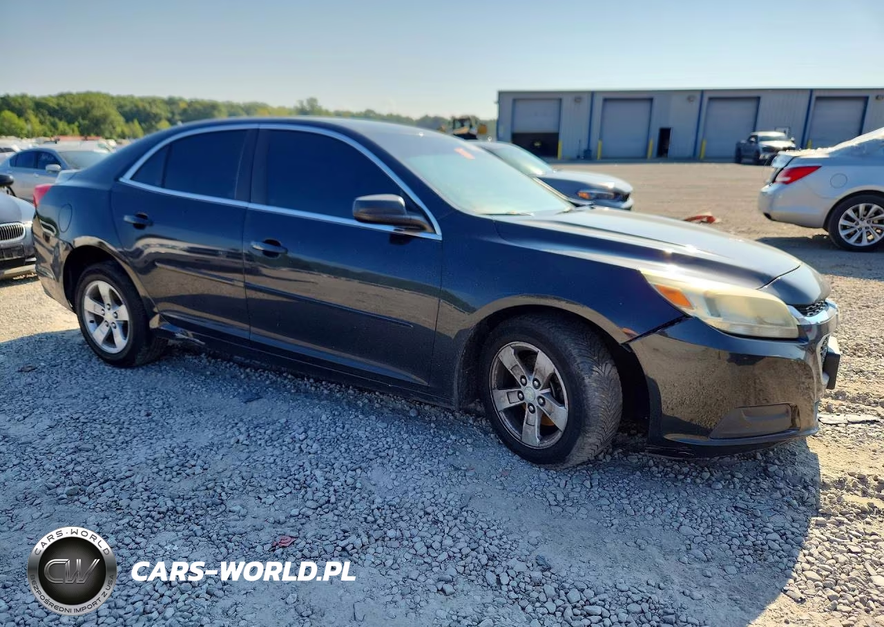 2015 Chevrolet Malibu Ls VIN:1G11B5SL8FF107590 - 4