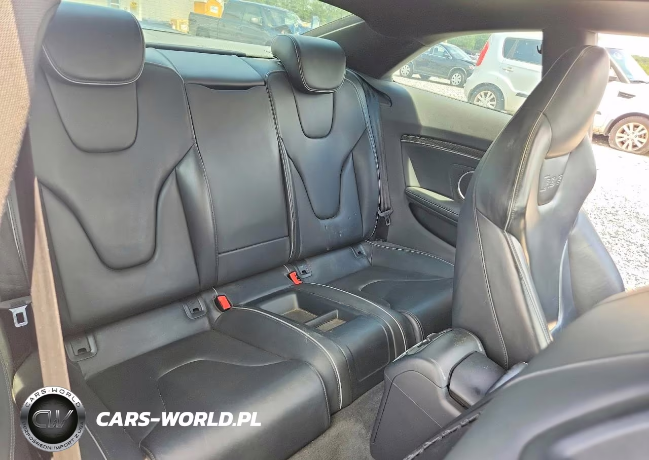 2015 Audi Rs5 VIN:WUAC6AFR2FA901657 - 10