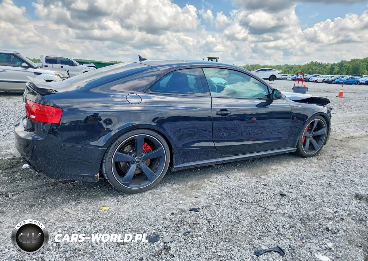 2015 Audi Rs5 VIN:WUAC6AFR2FA901657 - 3
