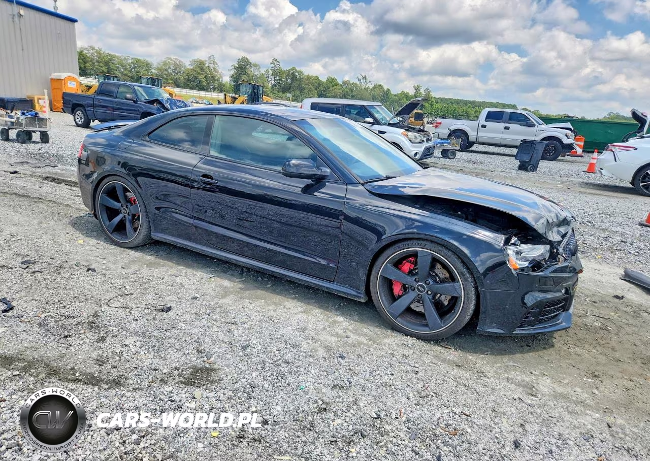 2015 Audi Rs5 VIN:WUAC6AFR2FA901657 - 4