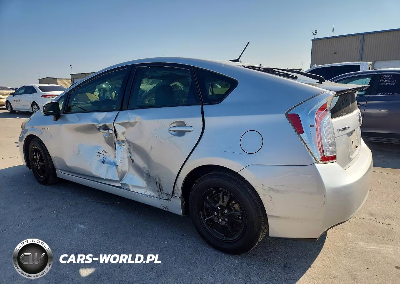 2014 Toyota Prius Three VIN:JTDKN3DU2E0370544 - 2