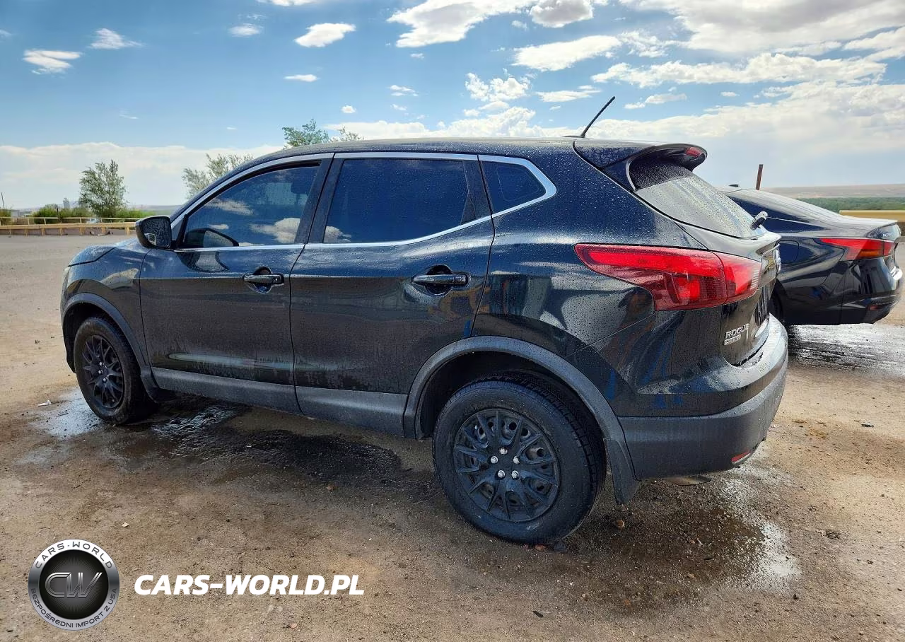 2018 Nissan Rogue Sport S VIN:JN1BJ1CP4JW103895 - 2