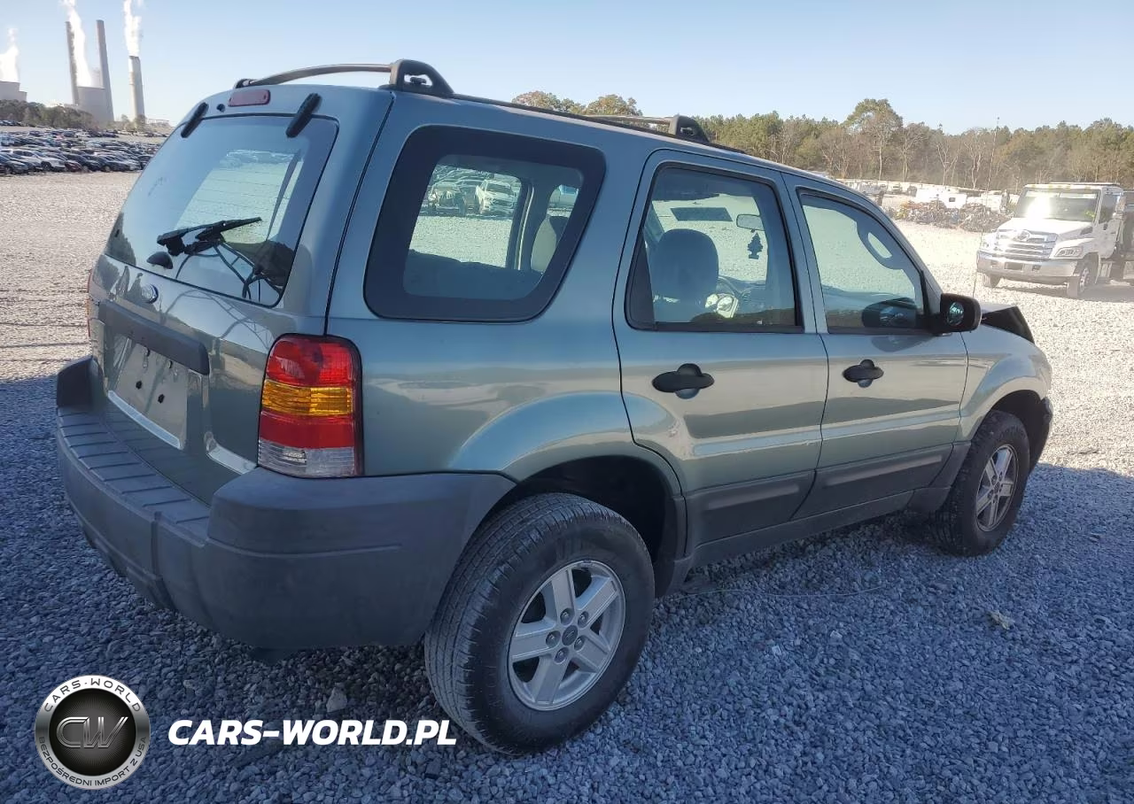 2005 Ford Escape Xls VIN:1FMYU02Z15DA05657 - 3