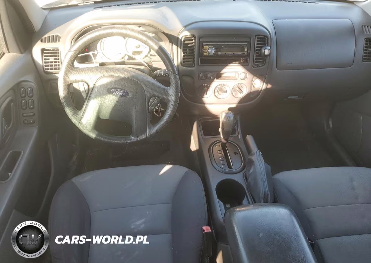 2005 Ford Escape Xls VIN:1FMYU02Z15DA05657 - 8