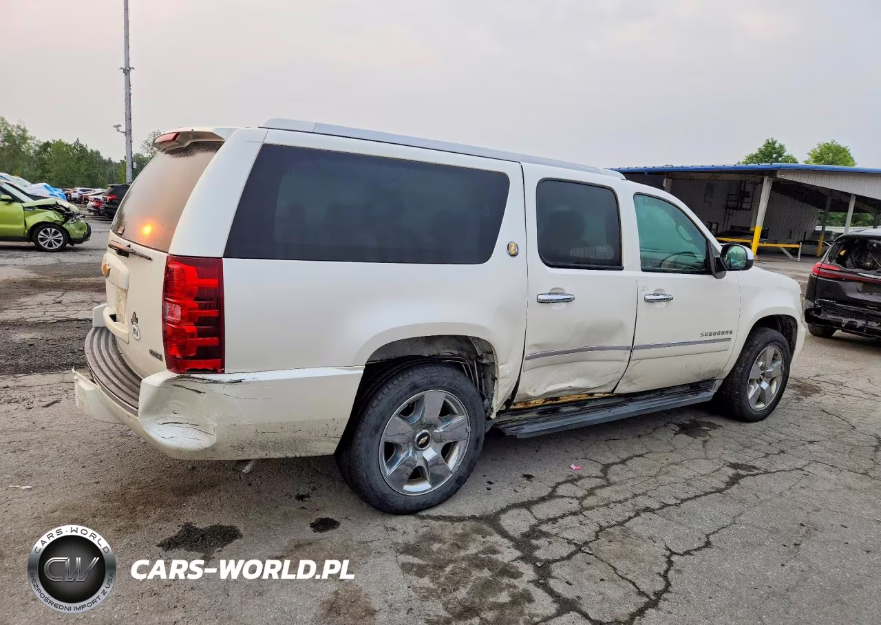 2010 Chevrolet Suburban K1500 Ltz VIN:1GNUKKE31AR273981 - 3