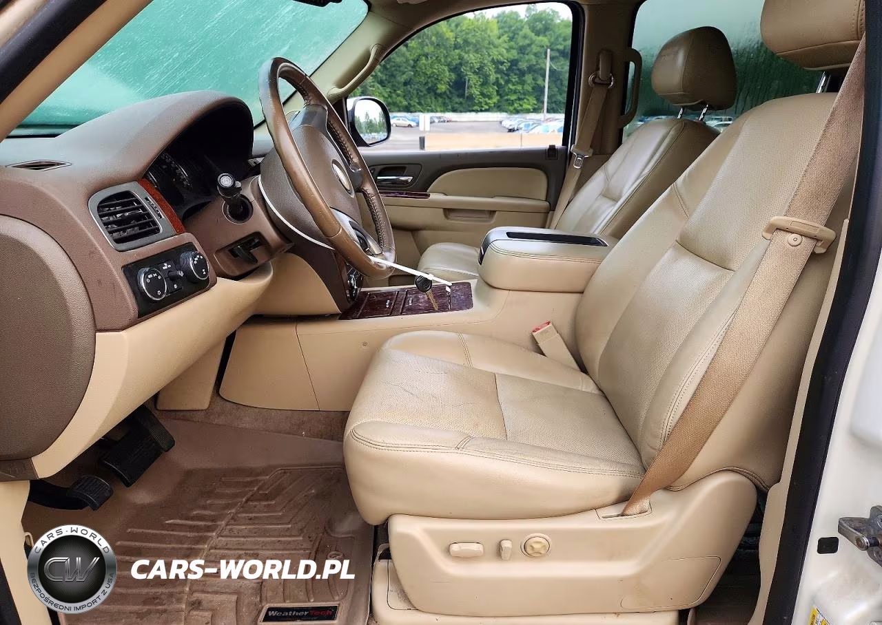 2010 Chevrolet Suburban K1500 Ltz VIN:1GNUKKE31AR273981 - 7