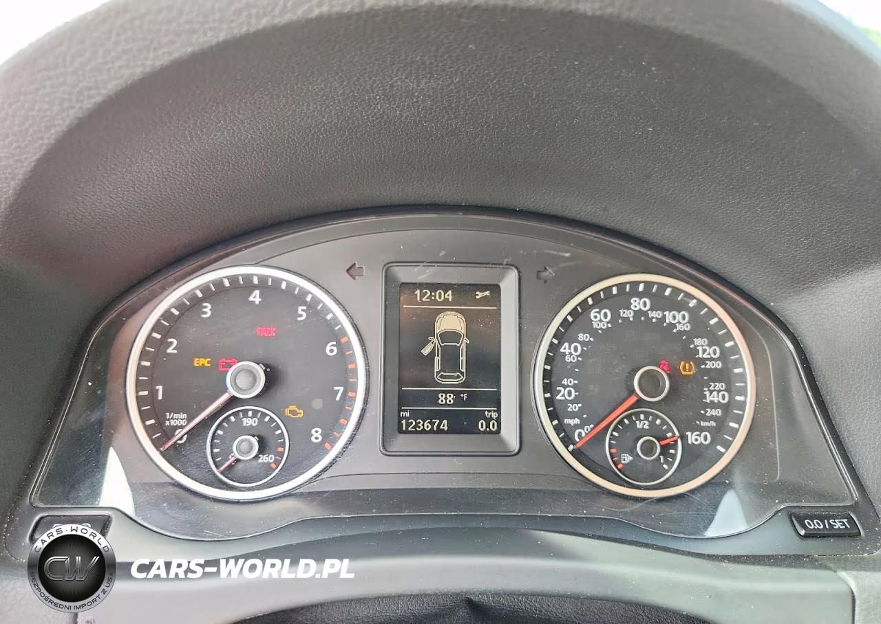 2017 Volkswagen Tiguan S VIN:WVGAV7AX8HK037951 - 9