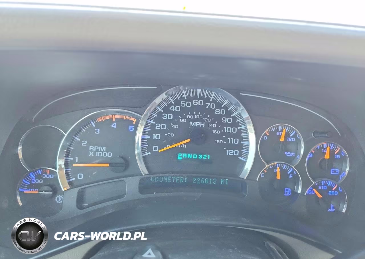 2004 Chevrolet Silverado K2500 Heavy Duty VIN:1GCHK231X4F150004 - 9