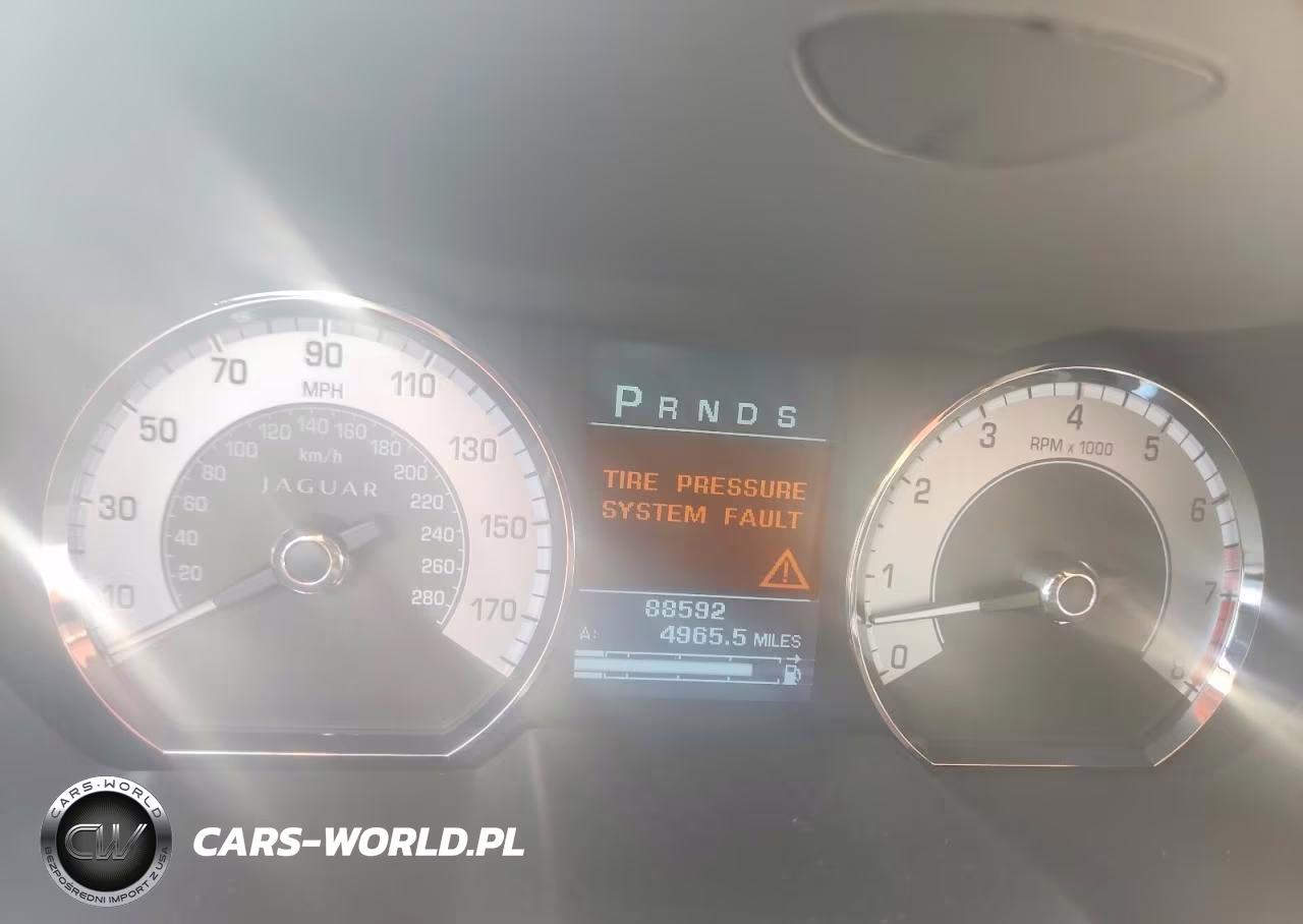2011 Jaguar Xf Premium VIN:SAJWA0GBXBLR87224 - 9