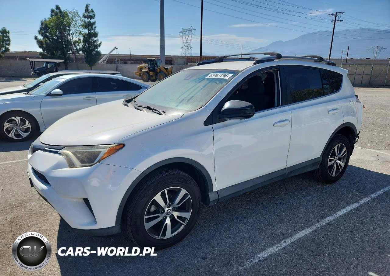 2018 Toyota Rav4 Le – zdjęcie 1 z 12
