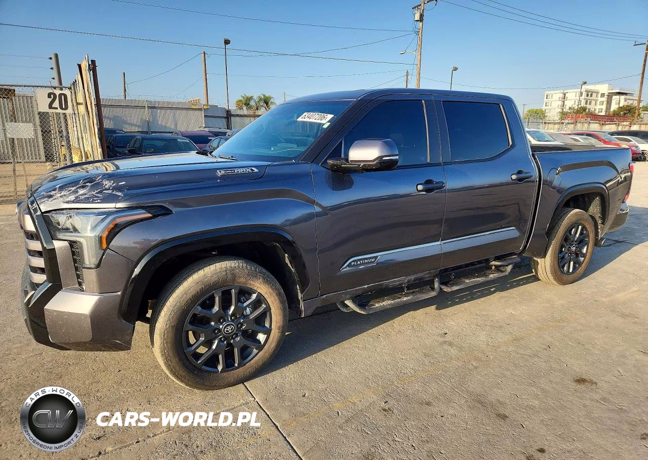 2025 Toyota Tundra Hybrid Platinum Hybrid Crewmax 5.5' Bed – zdjęcie 1 z 12