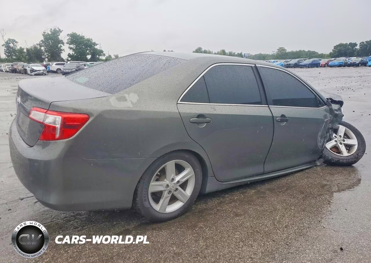 2013 Toyota Camry L VIN:4T1BF1FK1DU689157 - 3