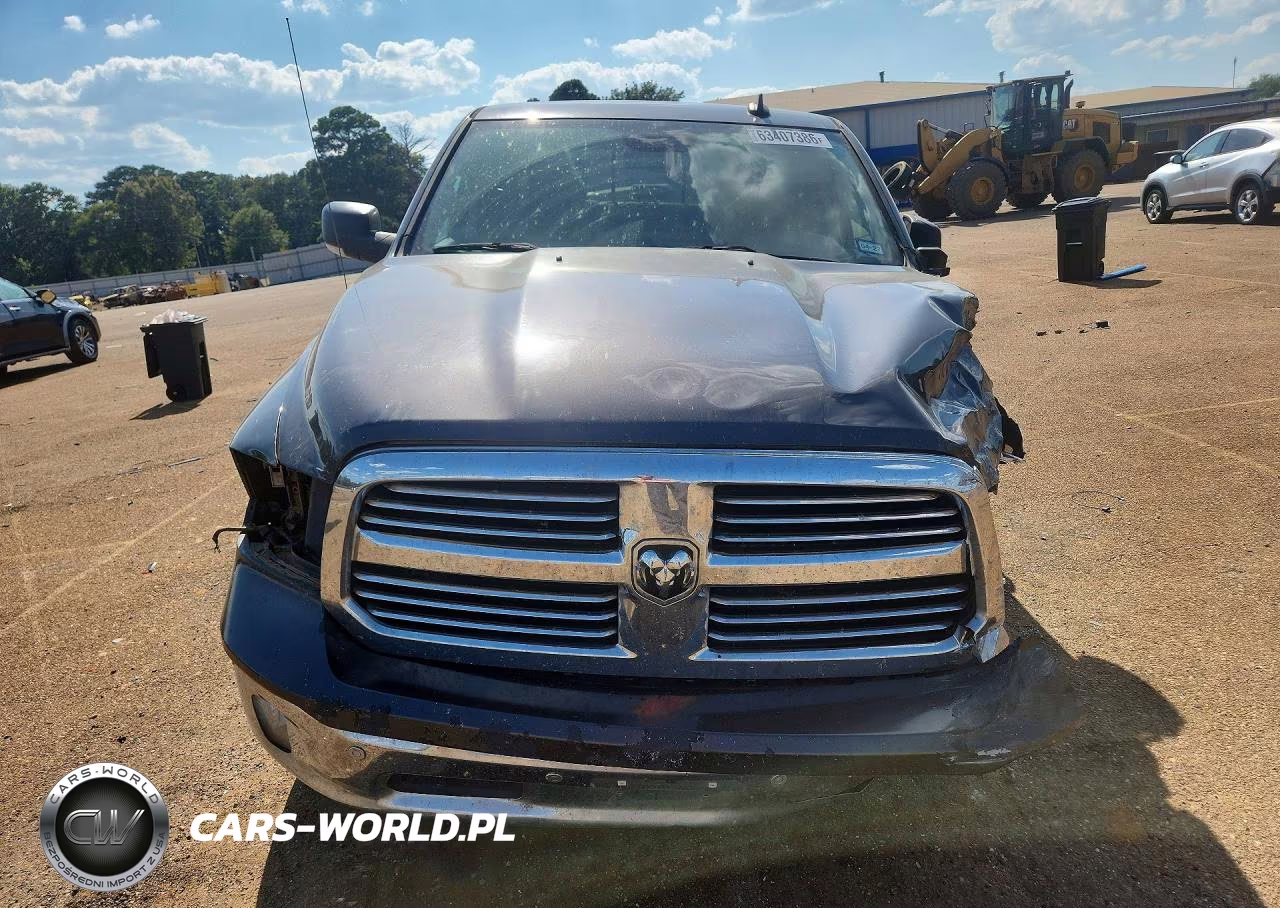 2018 Ram 1500 Slt VIN:3C6RR7LT4JG227837 - 5
