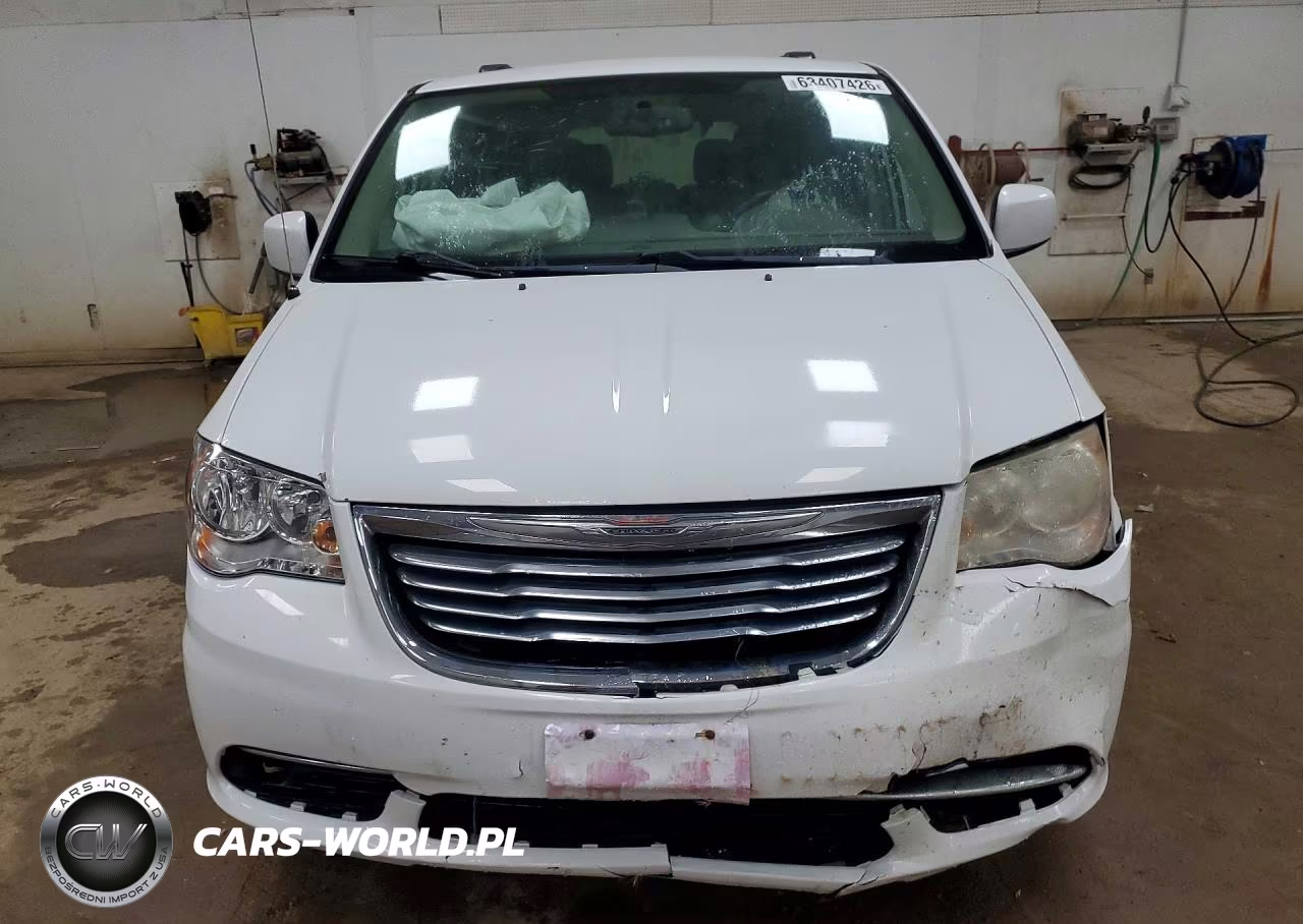2013 Chrysler Town & Country Touring VIN:2C4RC1BG0DR820931 - 5