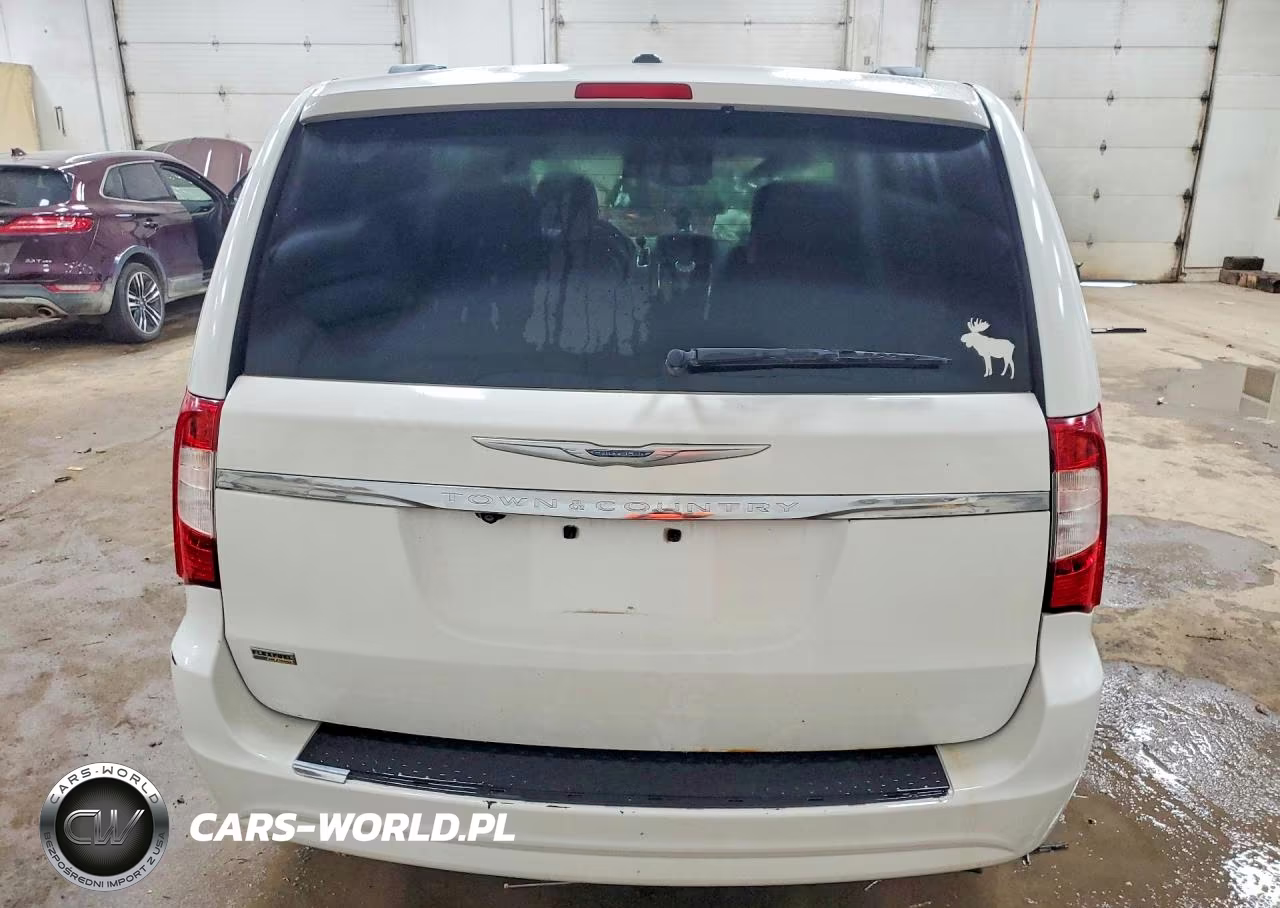 2013 Chrysler Town & Country Touring VIN:2C4RC1BG0DR820931 - 6