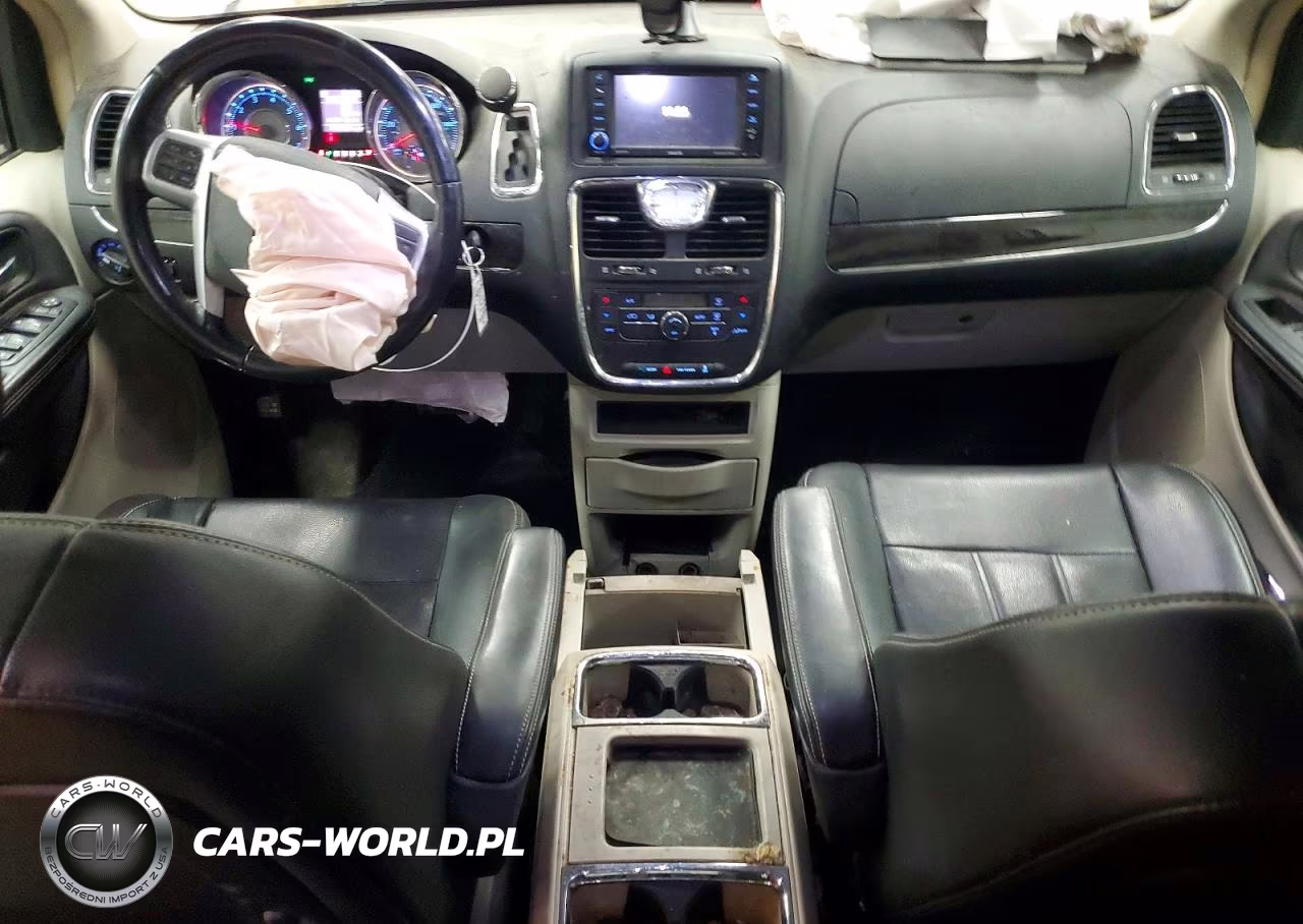 2013 Chrysler Town & Country Touring VIN:2C4RC1BG0DR820931 - 8